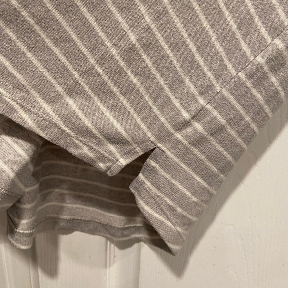 Stars Above Gray White Stripe Crew Neck Soft Plush Long Sleeve Shirt Size M - Picture 3 of 12